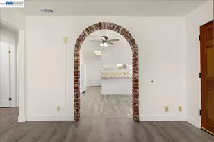 21585 Montgomery St, Hayward, CA 94541 - Photo 5