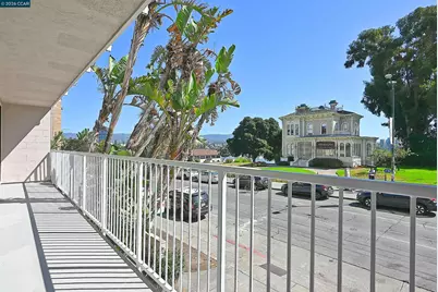 1425 Lakeside Drive #101, Oakland, CA 94612 - Photo 29