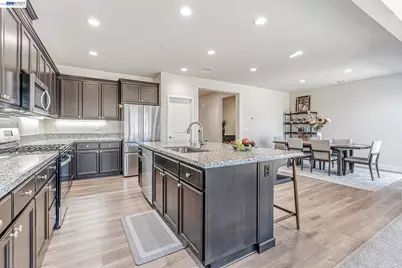 5645 Sierra Trail Way, Antioch, CA 94531 - Photo 9