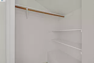 260 Estabrook St, San Leandro, CA 94577 - Photo 33