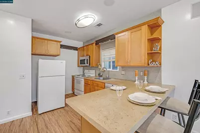 901 Florida Ave, Richmond, CA 94804 - Photo 3