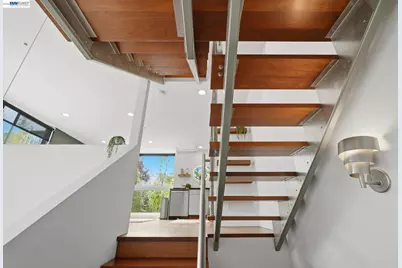 2709 10th St #D, Berkeley, CA 94710 - Photo 31