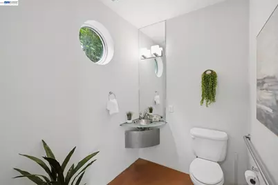 2709 10th St #D, Berkeley, CA 94710 - Photo 29