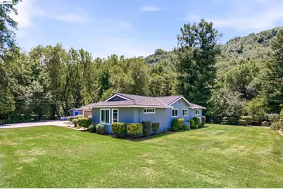 25477 Palomares Rd, Castro Valley, CA 94552 - Photo 3