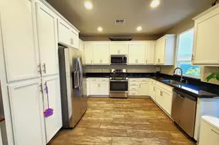 3821 Lookout Dr, Modesto, CA 95355 - Photo 5