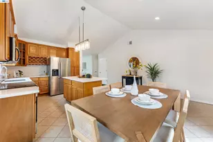 19435 Yuma St, Castro Valley, CA 94546 - Photo 9