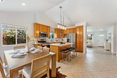 19435 Yuma St, Castro Valley, CA 94546 - Photo 7
