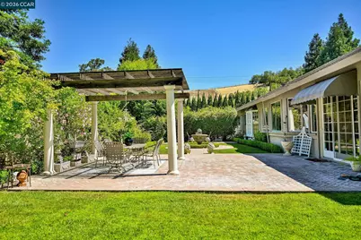 1895 Renee Way, Concord, CA 94521 - Photo 35