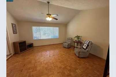 1707 Bishop Dr, Concord, CA 94521 - Photo 11