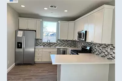 1556 Oliveira Dr, Mountain House, CA 95391 - Photo 19