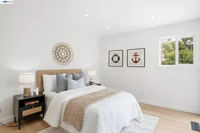 2013 Dolphin Dr, Aptos, CA 95003 - Photo 21