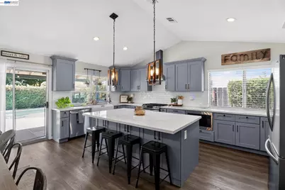 14811 Seminole Way, Manteca, CA 95336 - Photo 9