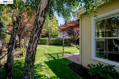 367 Creedon Cir, Alameda, CA 94502 - Photo 77