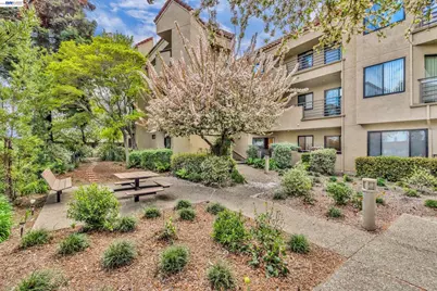 1201 Alta Vista Dr #108, Walnut Creek, CA 94596 - Photo 33