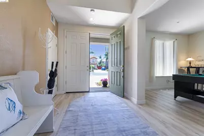 647 Macadamia Ct, Brentwood, CA 94513 - Photo 5