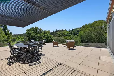 2 Crane Ct, Orinda, CA 94563 - Photo 23
