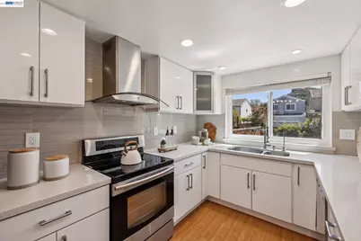 28086 Thorup Ln, Hayward, CA 94542 - Photo 15