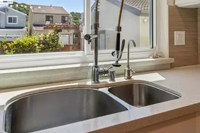 28086 Thorup Ln, Hayward, CA 94542 - Photo 21