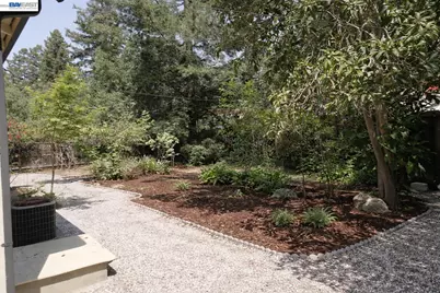 97 Belleau Ave, Atherton, CA 94027 - Photo 9
