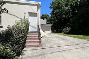 3788 Lakeshore, Oakland, CA 94610 - Photo 11