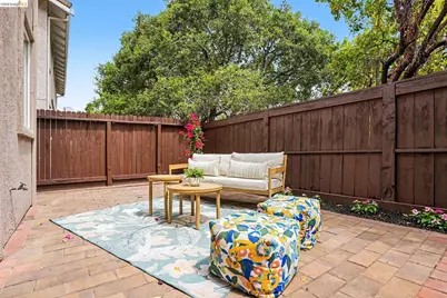 25570 Brookshire Dr, Castro Valley, CA 94552 - Photo 25