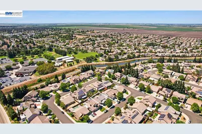 10433 Lone Star Way, Stockton, CA 95209 - Photo 31