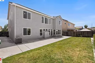 10433 Lone Star Way, Stockton, CA 95209 - Photo 25