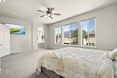 10433 Lone Star Way, Stockton, CA 95209 - Photo 15