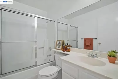 165 Aurora Plz, Union City, CA 94587 - Photo 9