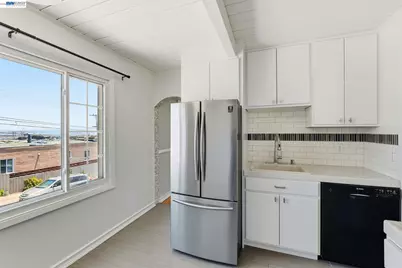 780 Goettingen St, San Francisco, CA 94134 - Photo 11