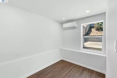 780 Goettingen St, San Francisco, CA 94134 - Photo 25