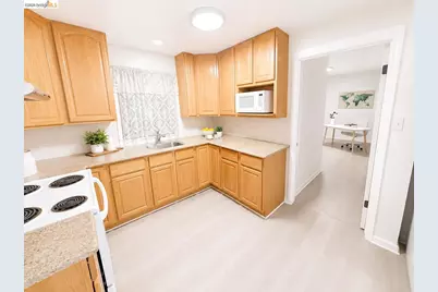 810 Pierce St, Albany, CA 94706 - Photo 13
