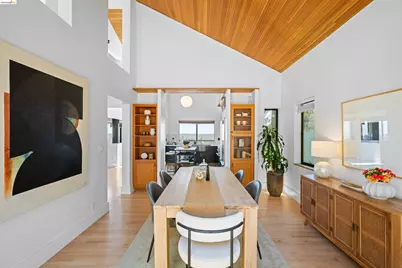 267 Gravatt Dr, Berkeley, CA 94705 - Photo 17