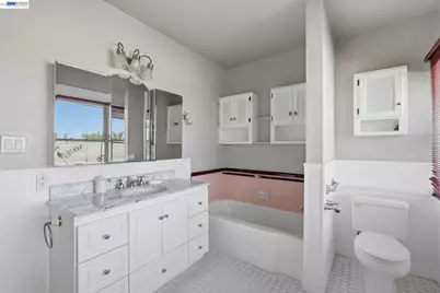 1412 30th St, San Diego, CA 92102 - Photo 17