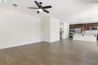 1446 Terra Verde St, Mountain House, CA 95391 - Photo 13