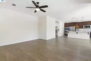 1446 Terra Verde St, Mountain House, CA 95391 - Photo 13