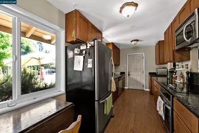 1481 Davis Ave, Concord, CA 94518 - Photo 11