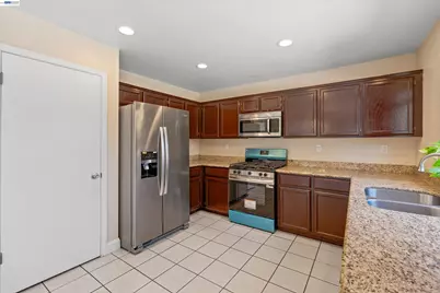 3264 Ernest Dr, Tracy, CA 95376 - Photo 15