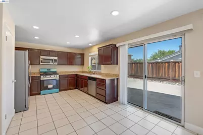 3264 Ernest Dr, Tracy, CA 95376 - Photo 13
