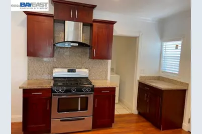 690 Dowling Blvd, San Leandro, CA 94577 - Photo 7
