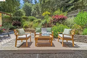 7200 Saroni Dr, Oakland, CA 94611 - Photo 5