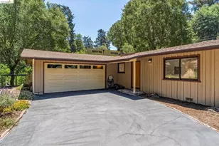 7200 Saroni Dr, Oakland, CA 94611 - Photo 7