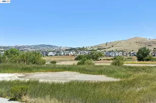 2404 Golden Wy, Fairfield, CA 94533 - Photo 11