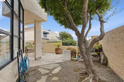 159 Nantucket Lane, Vallejo, CA 94590 - Photo 17