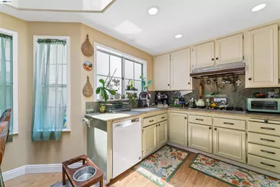 24448 Hampton Dr #B, Santa Clarita, CA 91355 - Photo 17