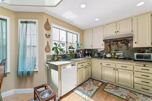 24448 Hampton Dr, Santa Clarita, CA 91355 - Photo 17