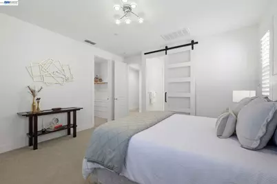 7240 Carneros Ln, Dublin, CA 94568 - Photo 23