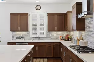 7240 Carneros Ln, Dublin, CA 94568 - Photo 7