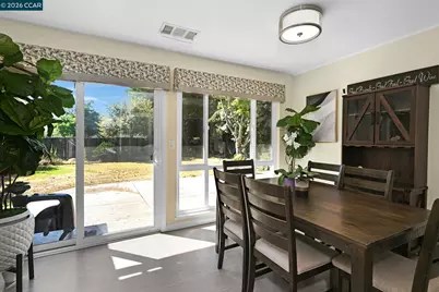 933 Santa Lucia Dr, Pleasant Hill, CA 94523 - Photo 15