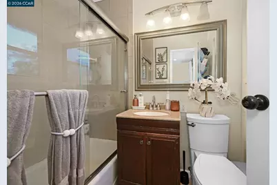 933 Santa Lucia Dr, Pleasant Hill, CA 94523 - Photo 13
